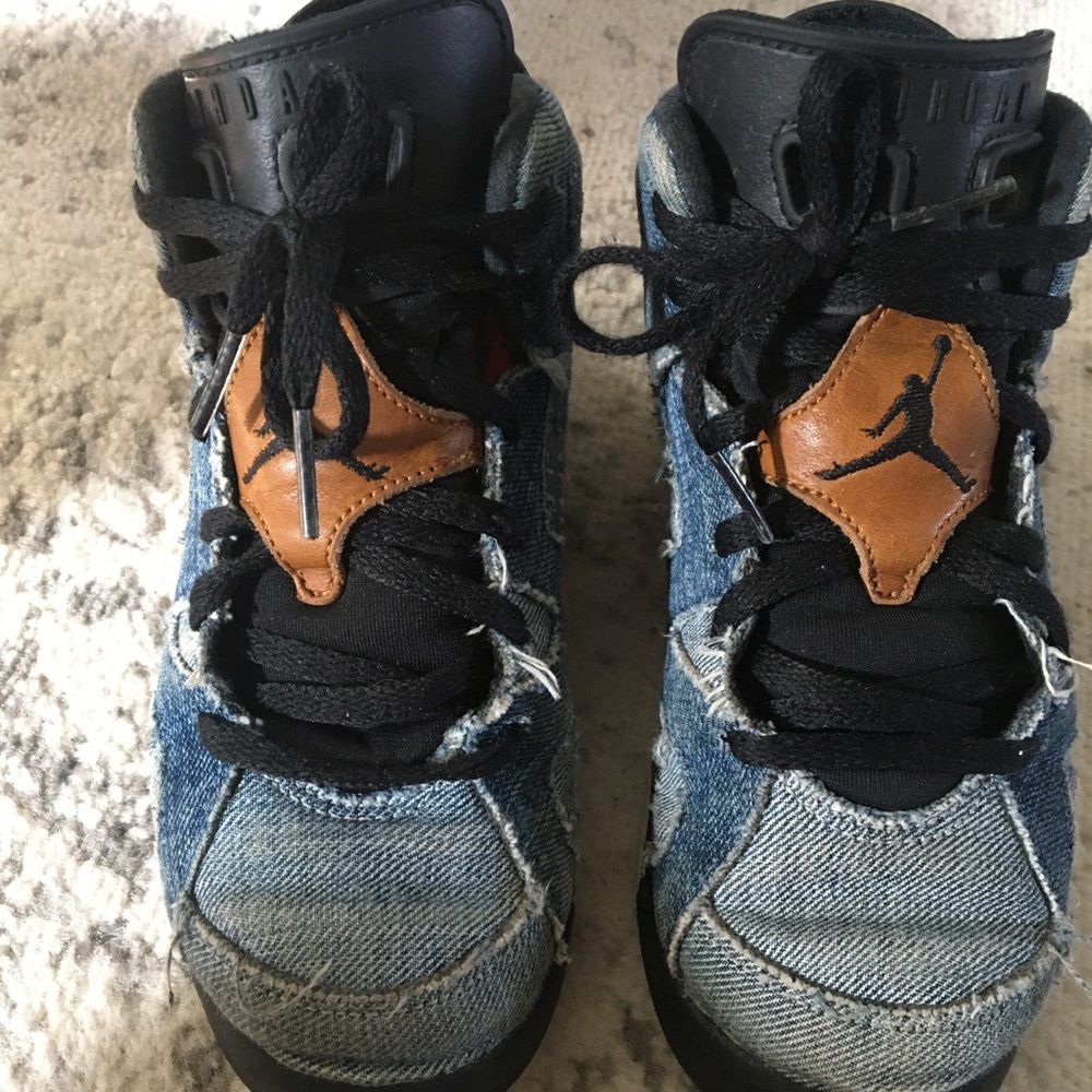 *Boys Nike Air Jordan 6 Retro -Washed Denim*